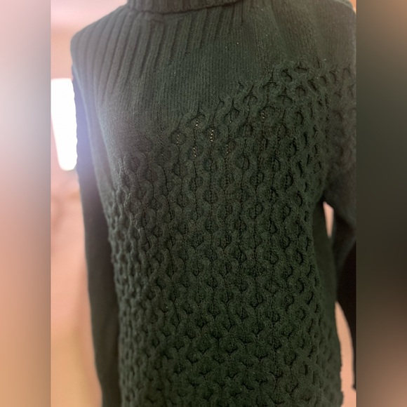 Nine West - evergreen woven turtleneck sweatshirt with different patterns - Picture 6 of 10